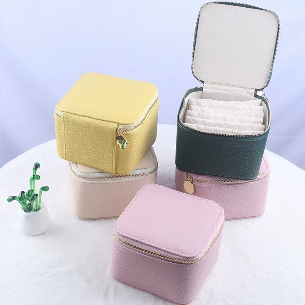 Portable Travel Jewelry Box Large Capacity PU Leather Jewelry Case with 6/12Pcs Small Pouches Jewelry Storage Box